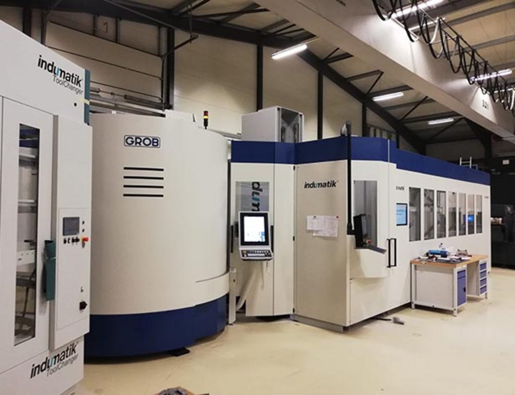 Indumatik L200 und TC250 an GROB-Bearbeitungszentrum
