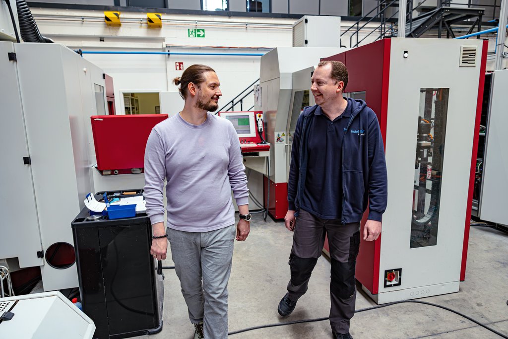 "Die Zusammenarbeit mit Indunorm hat nicht nur unsere Produktionskapazitäten verbessert, sondern auch die Arbeitszufriedenheit unserer Teams signifikant erhöht. Die unkomplizierte Implementierung und die robuste Leistung der Indumatik-Lösung haben maßgeblich zu unserem Unternehmenserfolg beigetragen. Wir freuen uns auf eine fortgesetzte und erfolgreiche Partnerschaft mit Indunorm."